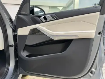 BMW X5 xDrive50e M Sport Pro AHK 360  ACC Pano