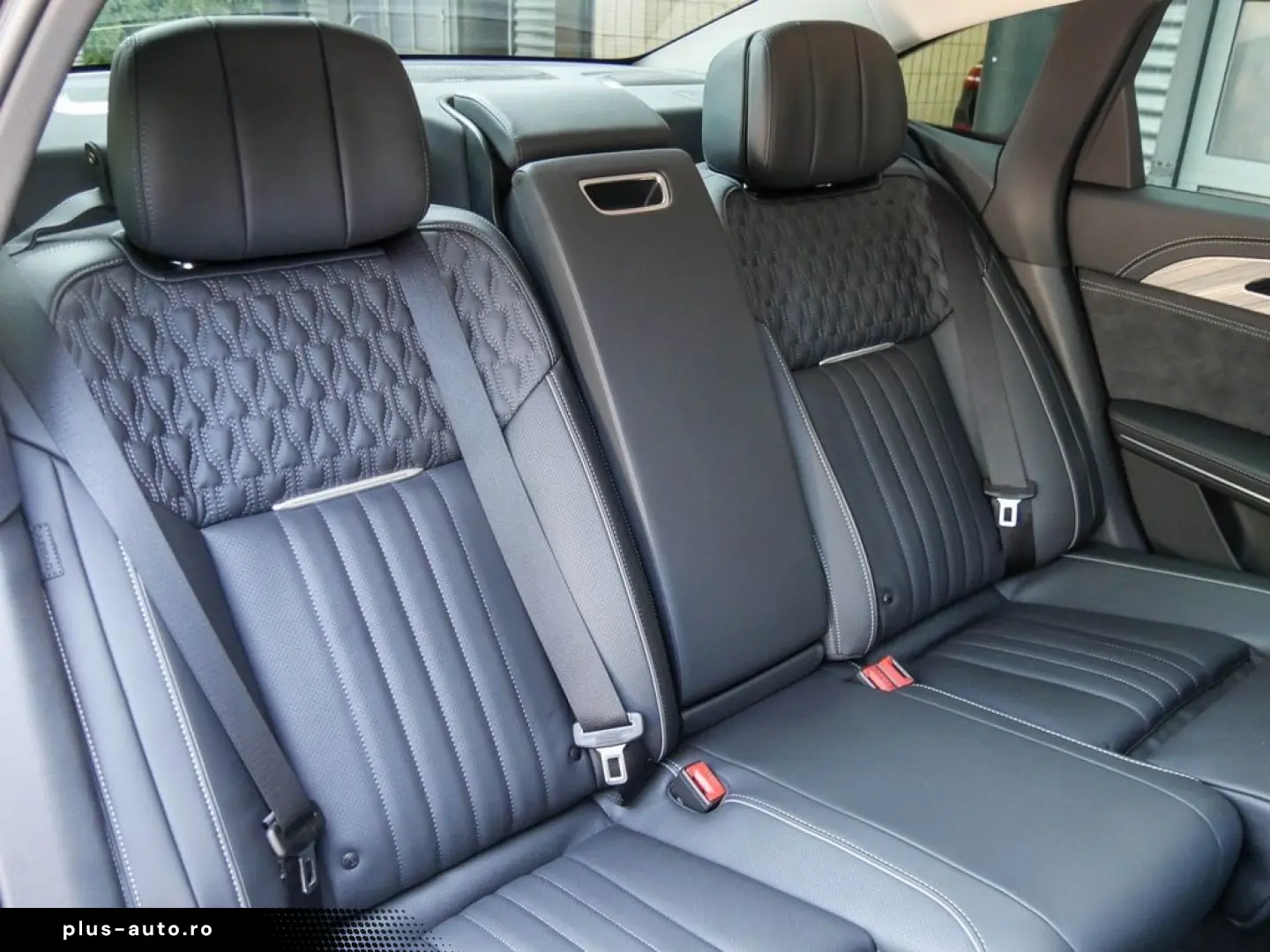 HONGQI H9 2.0T  LED Sitzklima 360  PANO KEYL DISTR PTS