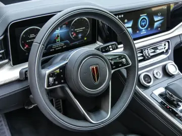 HONGQI H9 2.0T  LED Sitzklima 360  PANO KEYL DISTR PTS