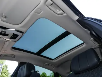 HONGQI H9 2.0T  LED Sitzklima 360  PANO KEYL DISTR PTS