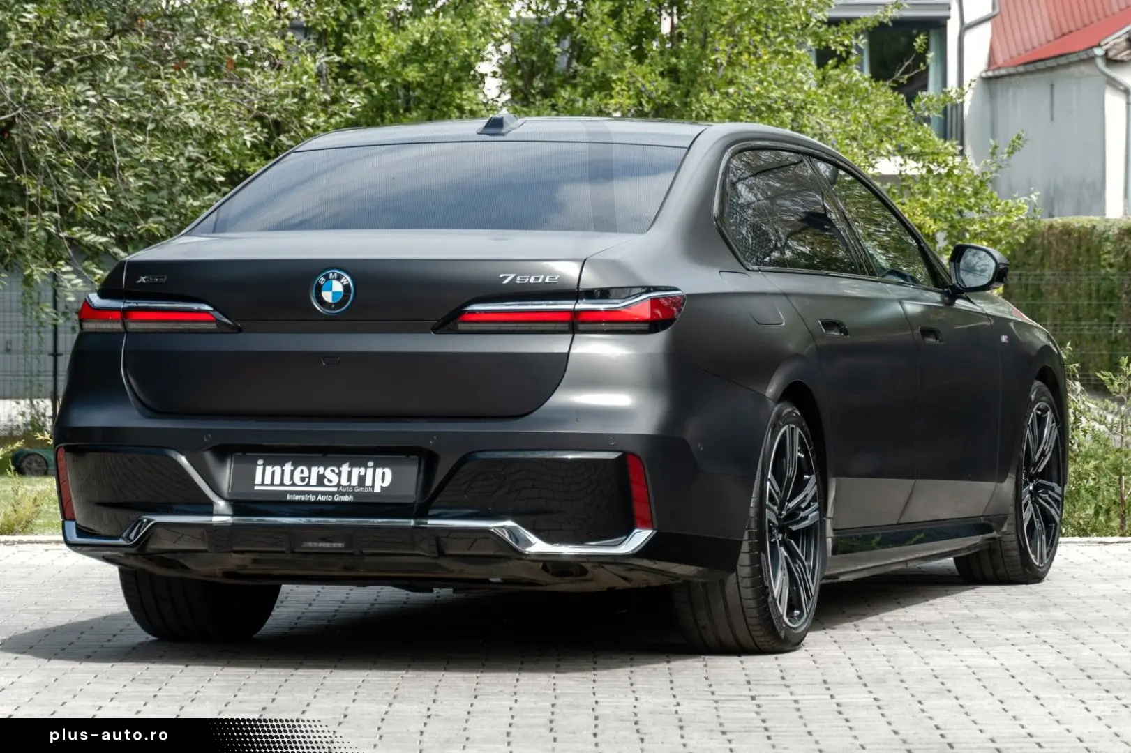 BMW 750e M SPORT.SKY.SOFTC.B&W.DR.ASS.360.INDIVIDUAL