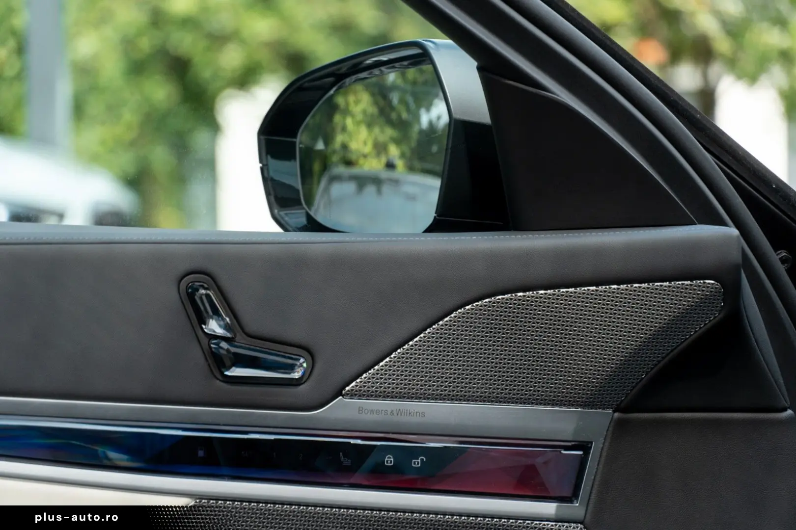 BMW 750e M SPORT.SKY.SOFTC.B&W.DR.ASS.360.INDIVIDUAL