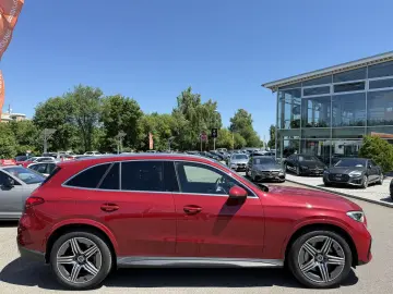 MERCEDES-BENZ GLC 300 d AMG