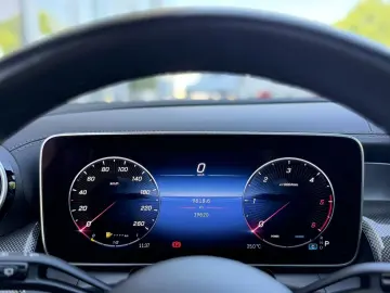 MERCEDES-BENZ GLC 300 d AMG