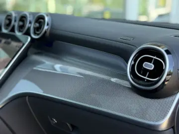 MERCEDES-BENZ GLC 300 d AMG