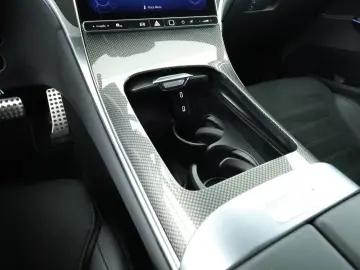 MERCEDES-BENZ GLC 300 d 4M  AMG Premium