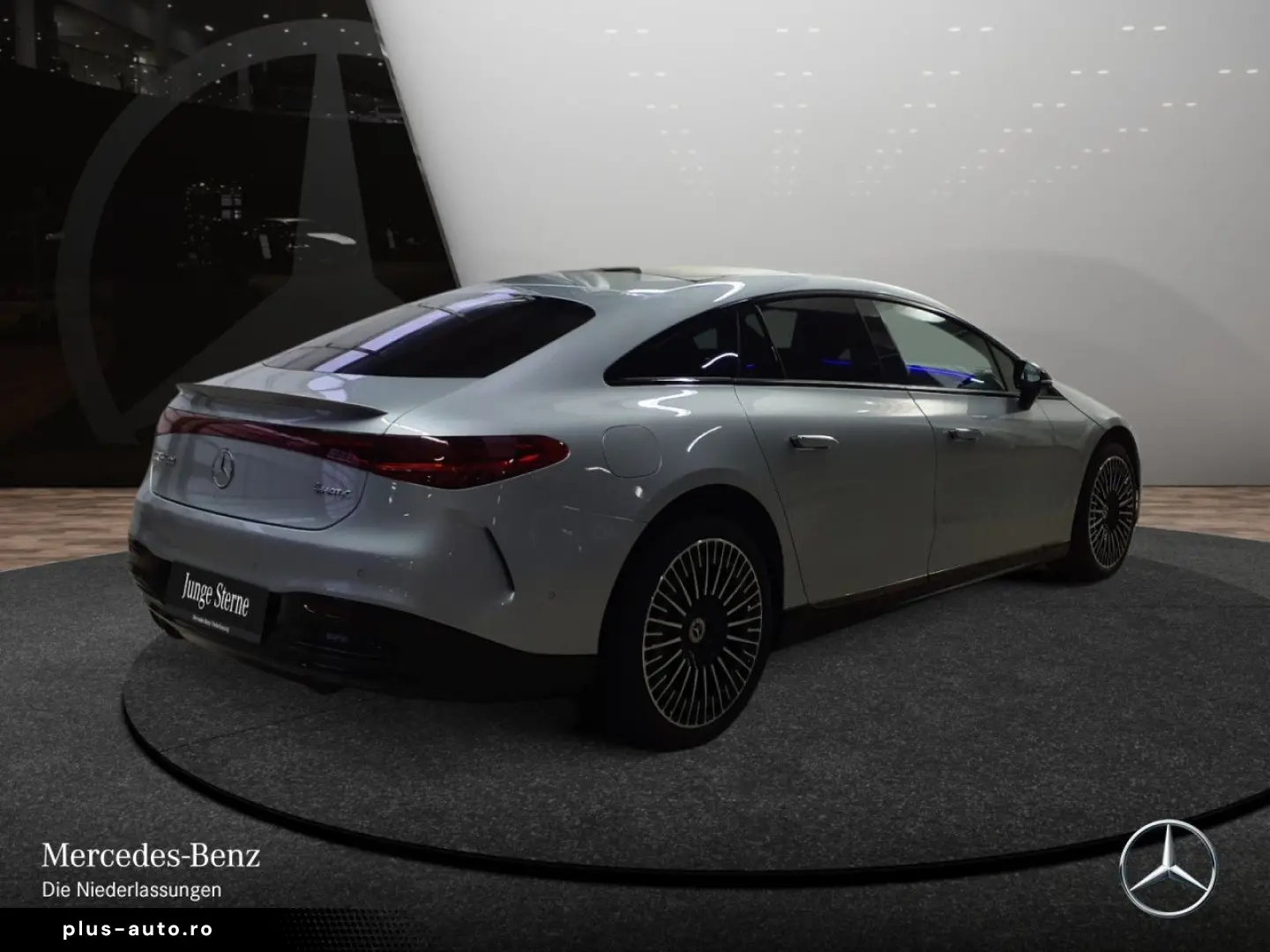 MERCEDES-BENZ EQS 500 4M AMG PREMIUM PANO