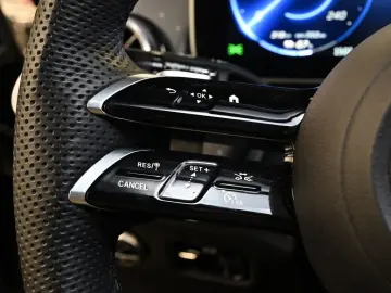 MERCEDES-BENZ EQE 350 4M AMG