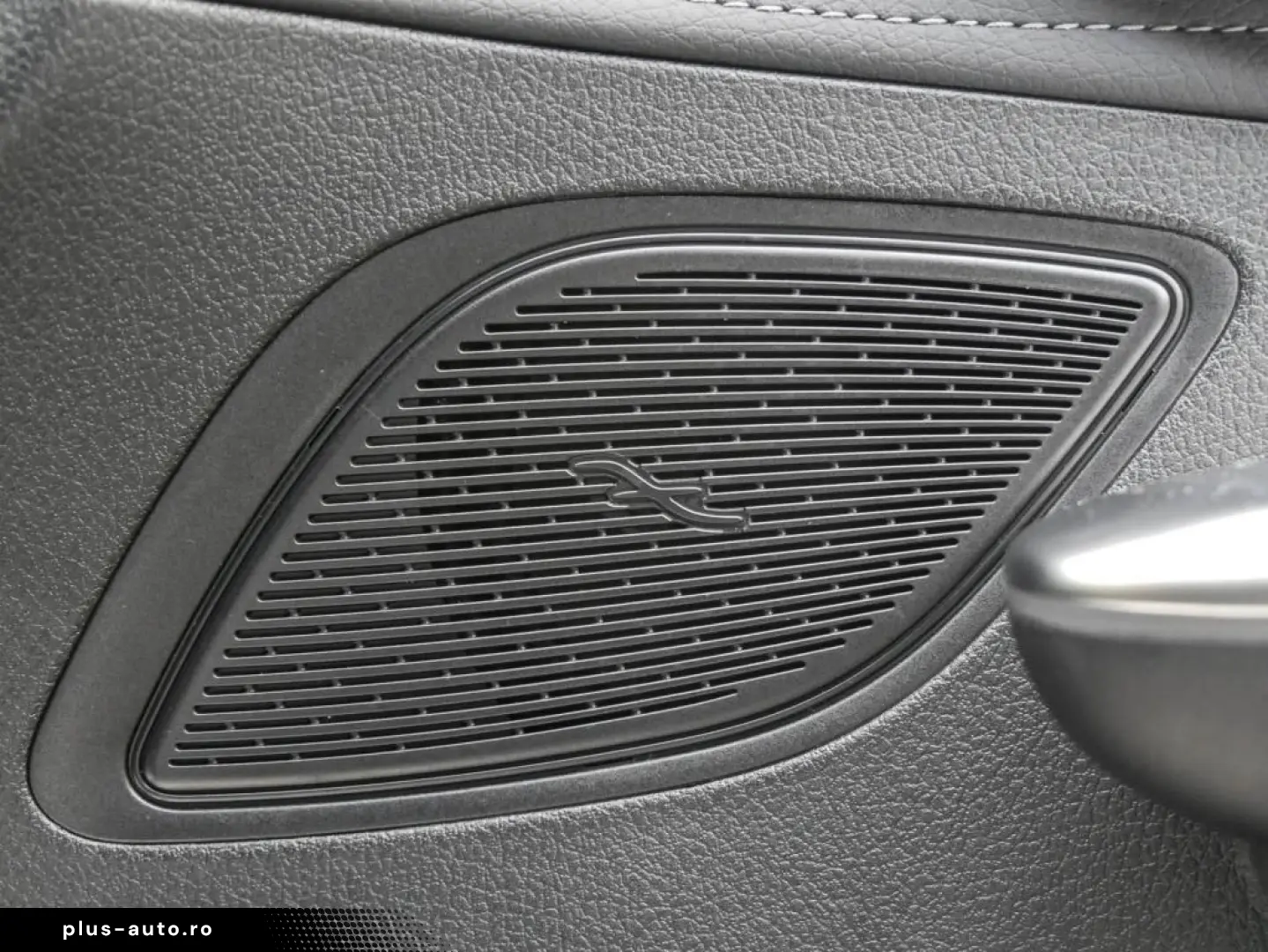 MERCEDES-BENZ EQE 300