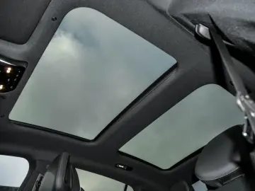 MERCEDES-BENZ EQE 300