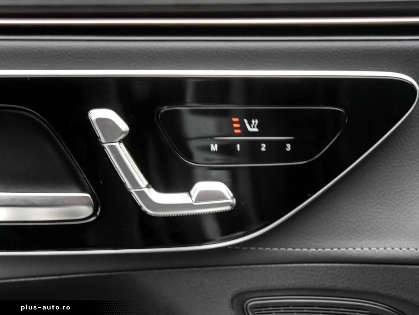 MERCEDES-BENZ EQE 300