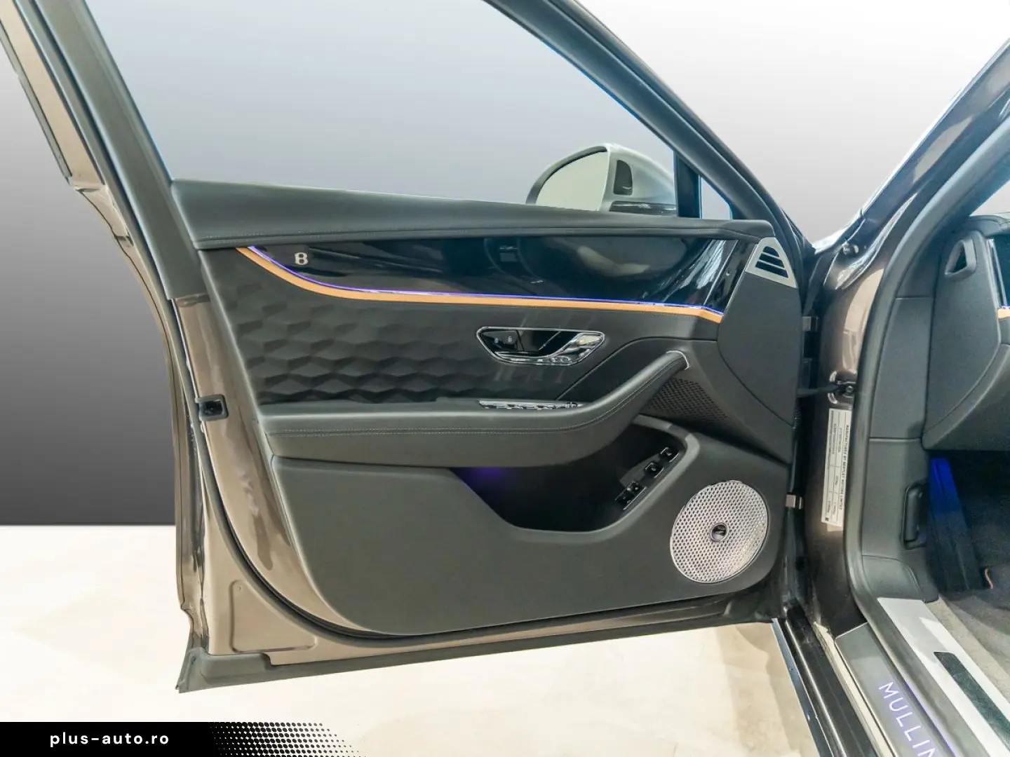 BENTLEY Flying Spur Mulliner V8 Hybrid