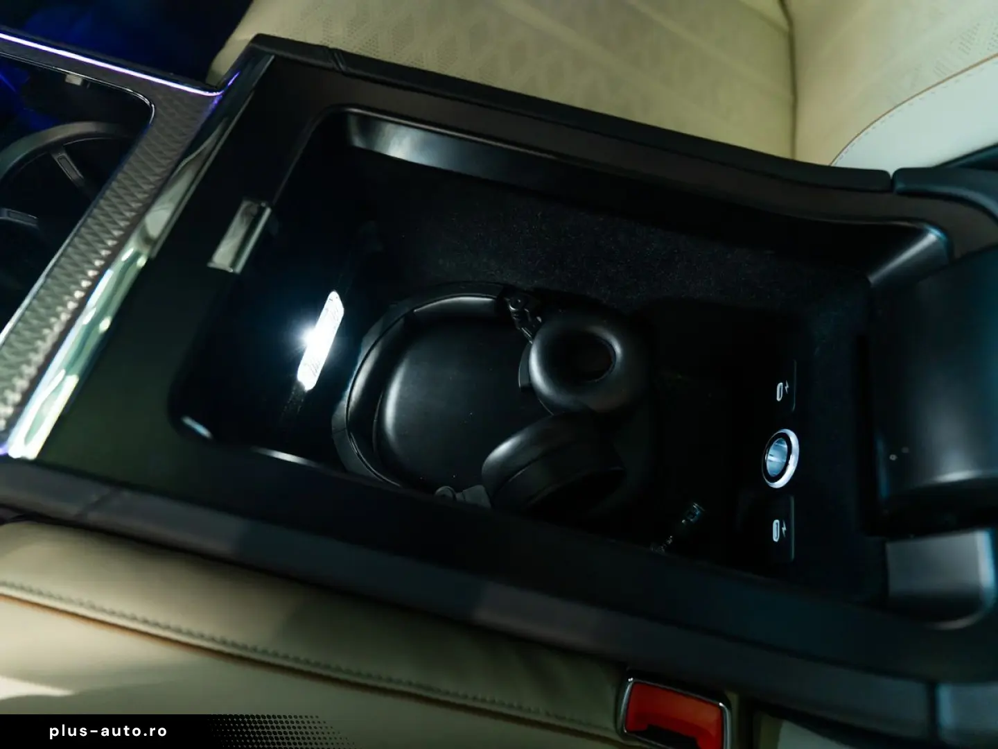 BENTLEY Flying Spur Mulliner V8 Hybrid