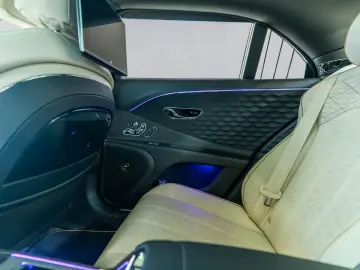 BENTLEY Flying Spur Mulliner V8 Hybrid