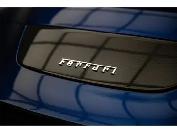 FERRARI ROMA SPIDER V8 4.0