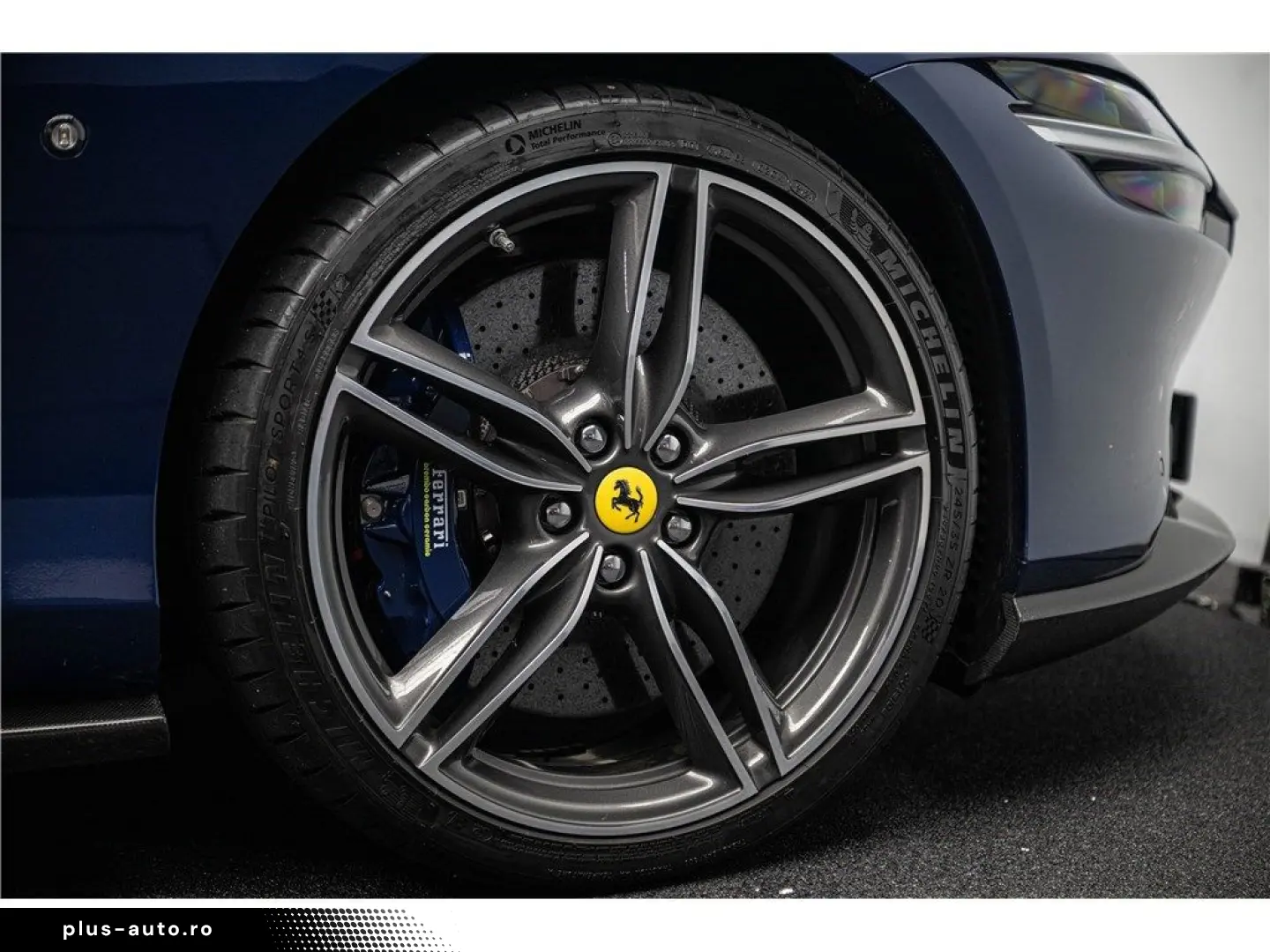 FERRARI ROMA SPIDER V8 4.0