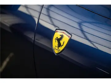 FERRARI ROMA SPIDER V8 4.0