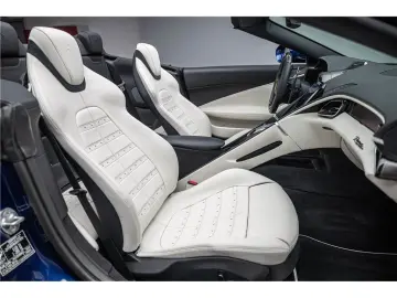 FERRARI ROMA SPIDER V8 4.0