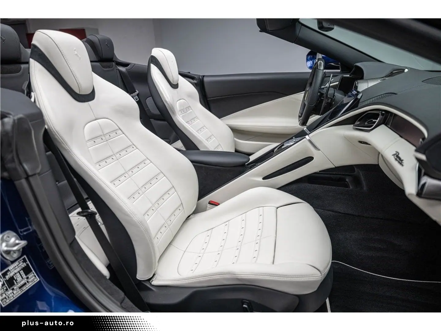 FERRARI ROMA SPIDER V8 4.0