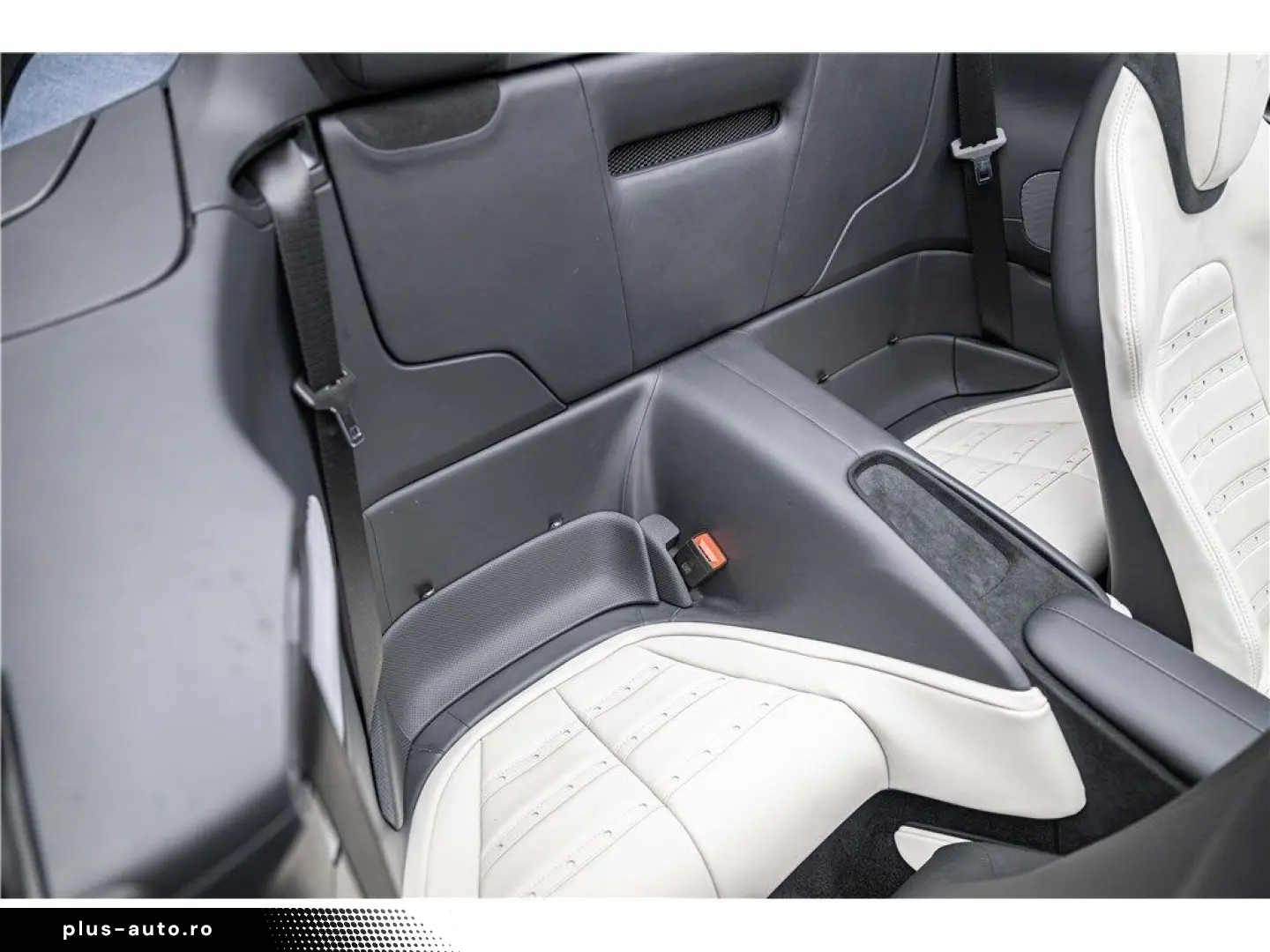 FERRARI ROMA SPIDER V8 4.0