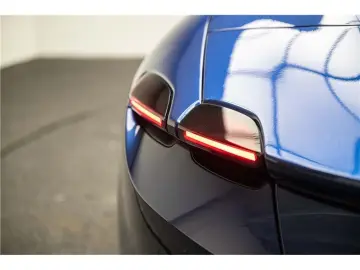 FERRARI ROMA SPIDER V8 4.0