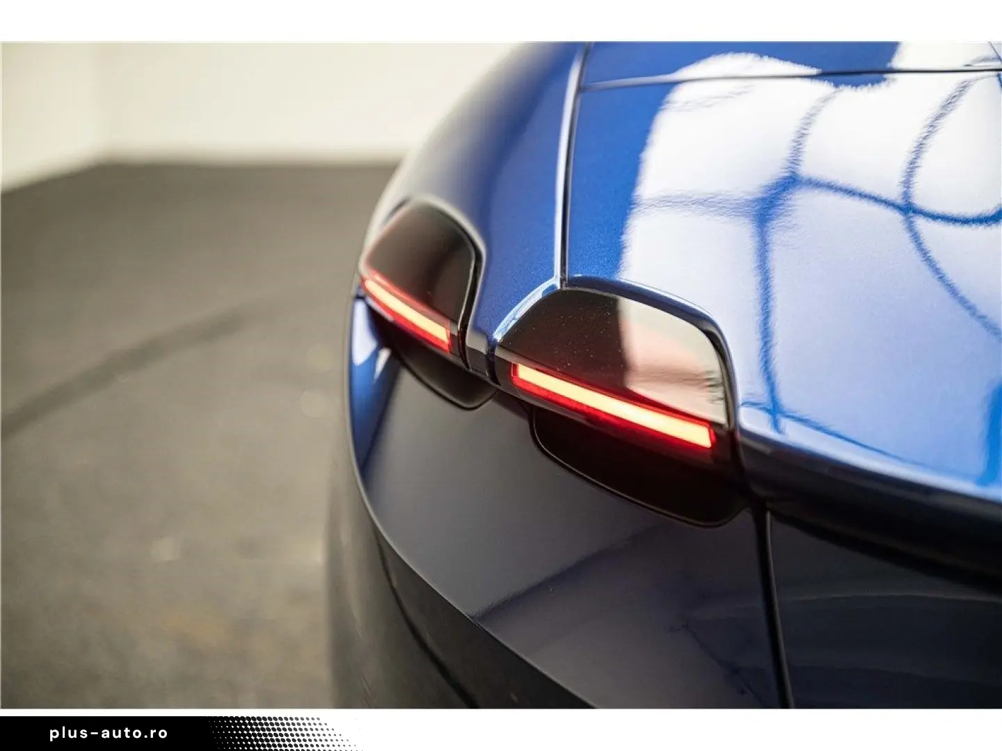 FERRARI ROMA SPIDER V8 4.0