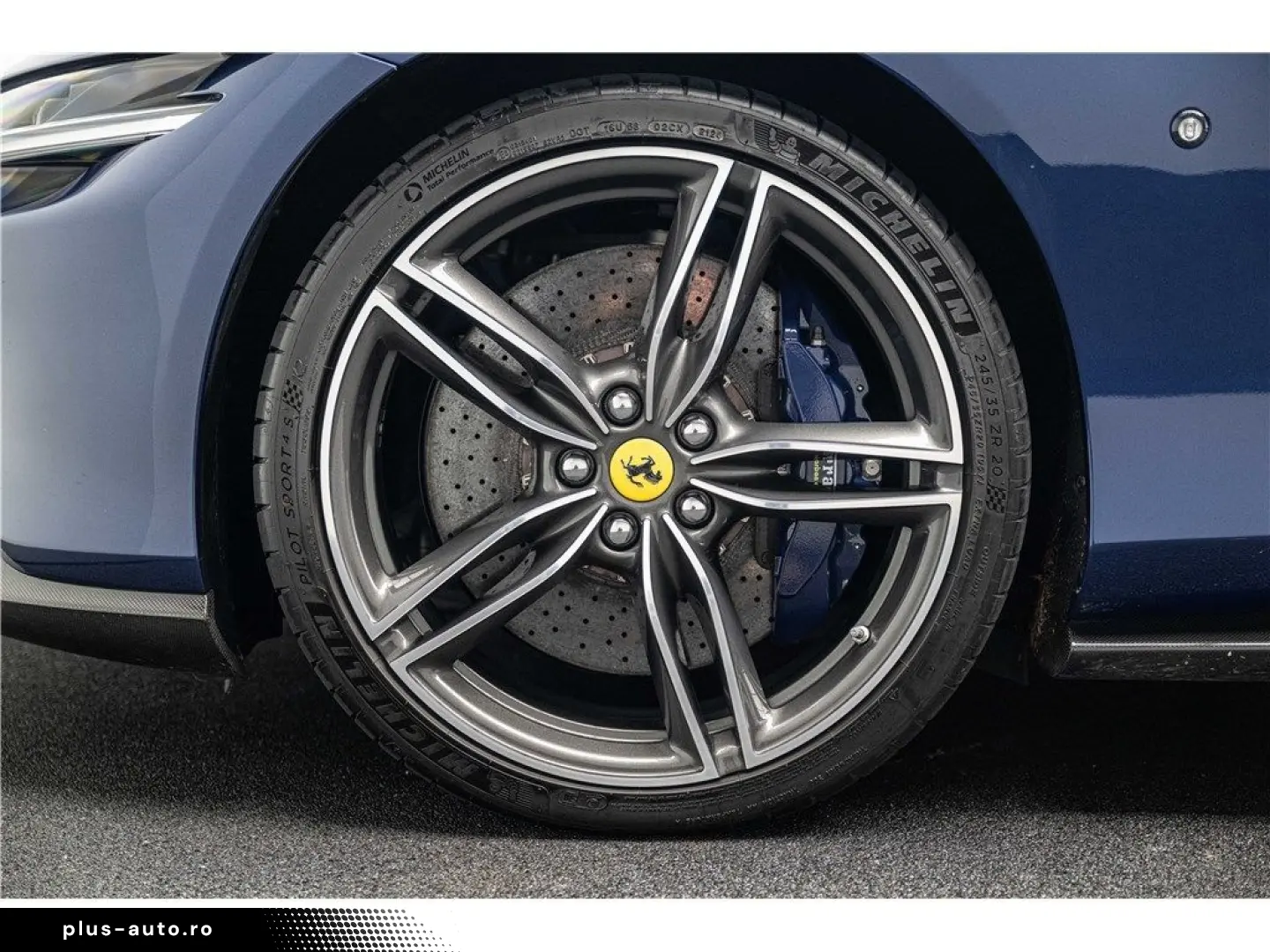 FERRARI ROMA SPIDER V8 4.0