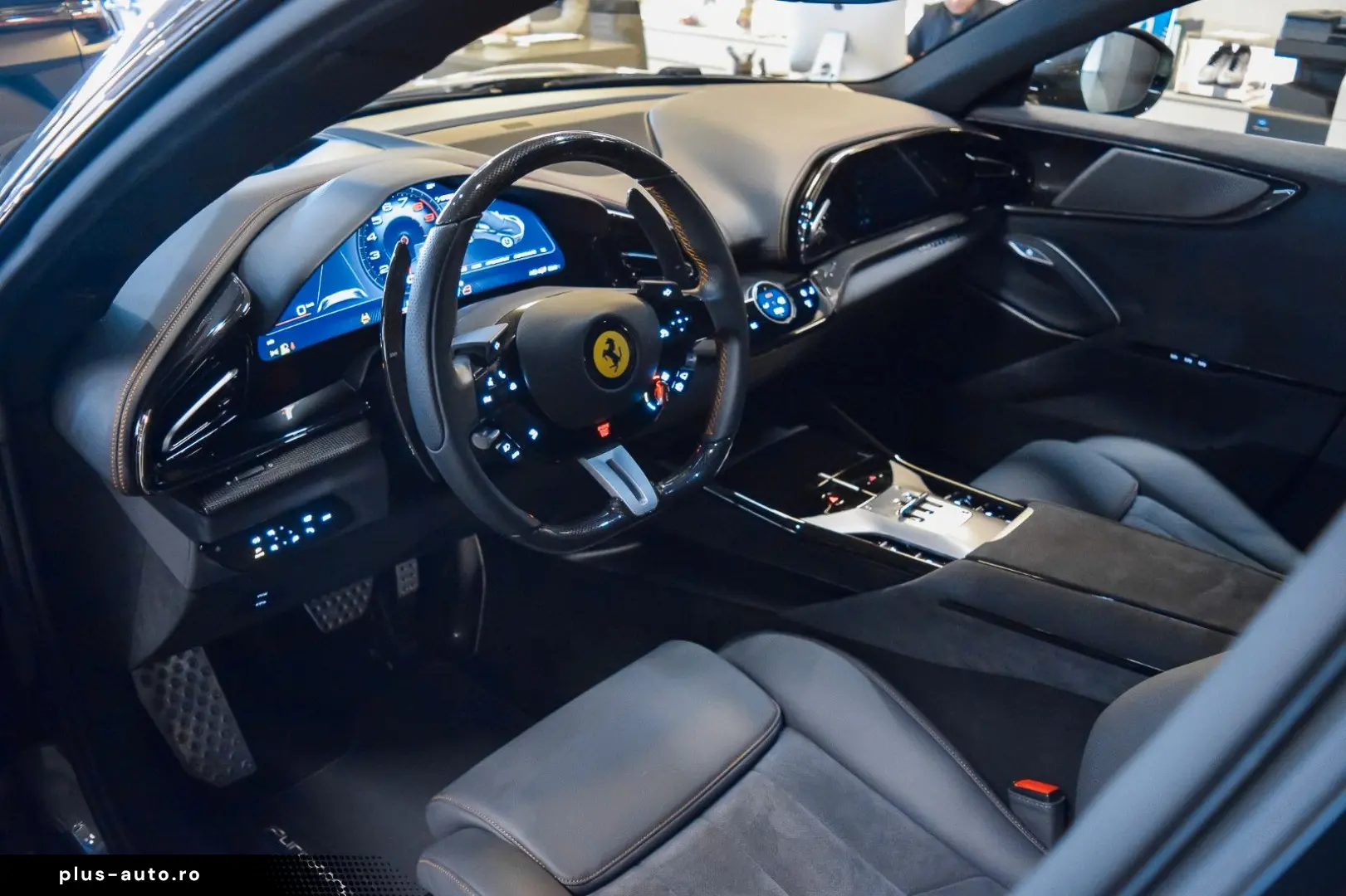 FERRARI PUROSANGUE - FULL CARBON