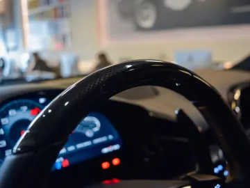 FERRARI PUROSANGUE - FULL CARBON