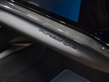 FERRARI PUROSANGUE - FULL CARBON