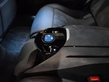 FERRARI PUROSANGUE - FULL CARBON