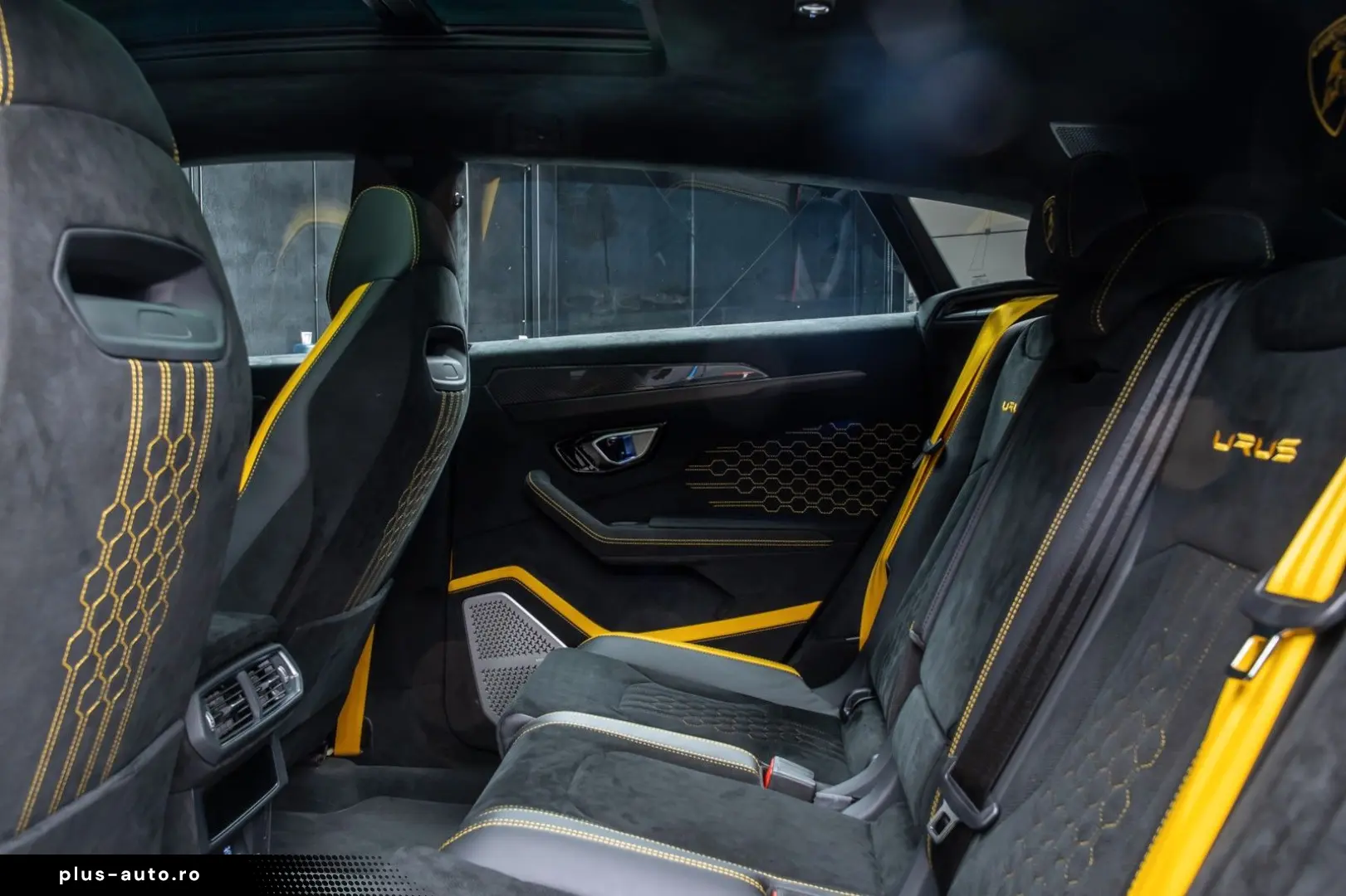 LAMBORGHINI Urus Performante  Carbon bonnet   B&O   Panorama