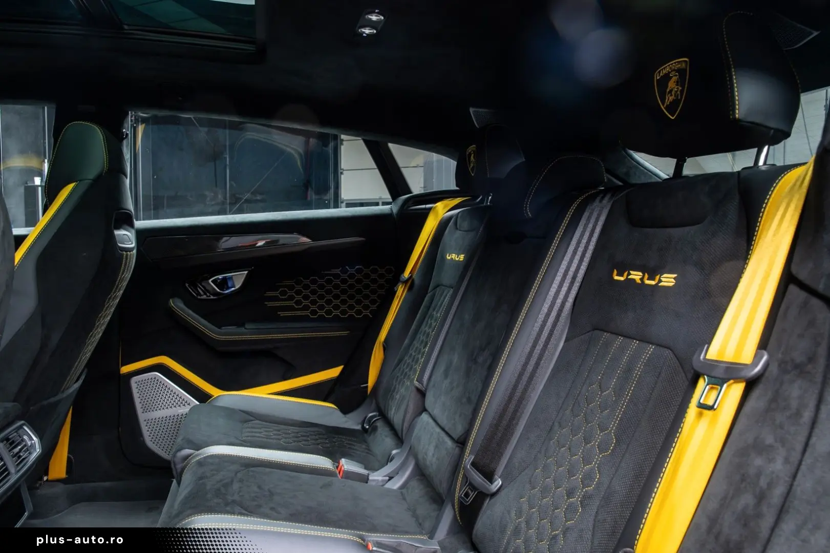 LAMBORGHINI Urus Performante  Carbon bonnet   B&O   Panorama