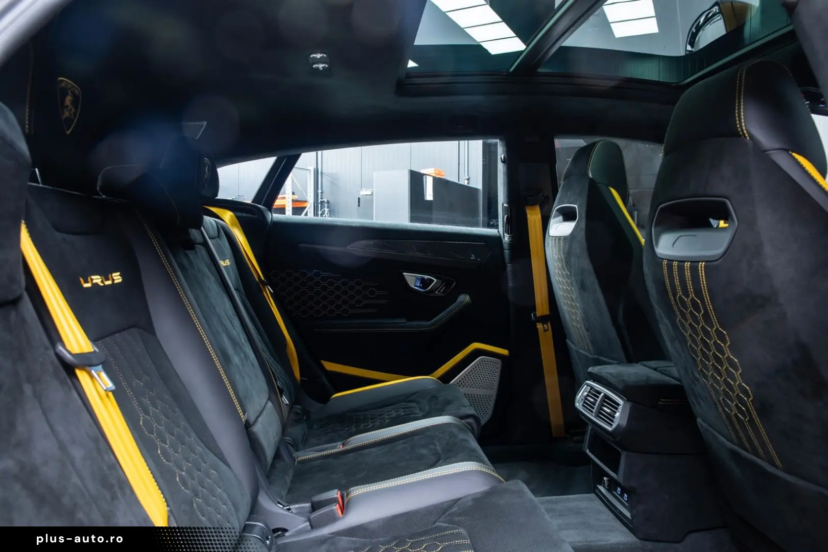 LAMBORGHINI Urus Performante  Carbon bonnet   B&O   Panorama
