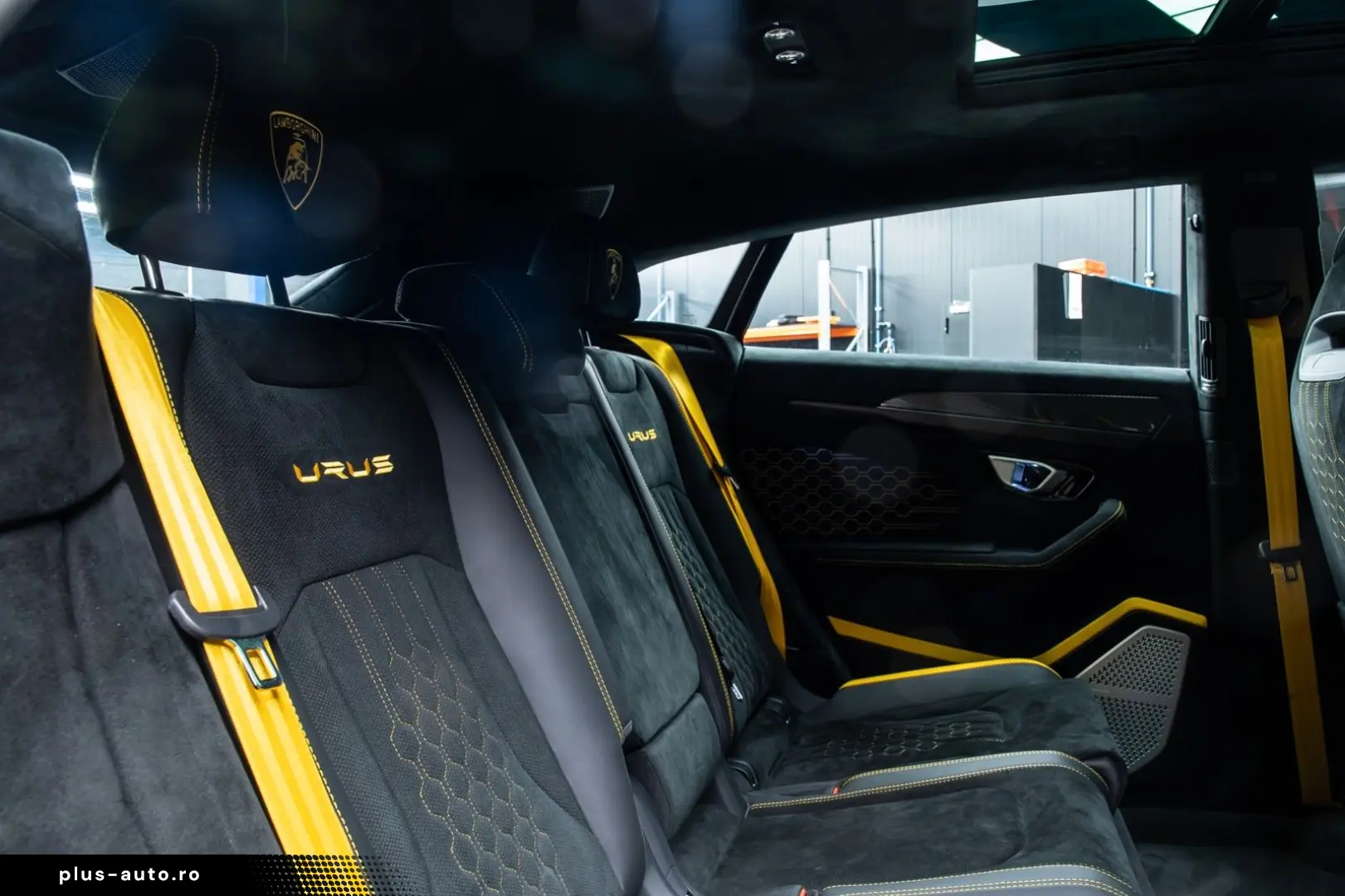 LAMBORGHINI Urus Performante  Carbon bonnet   B&O   Panorama