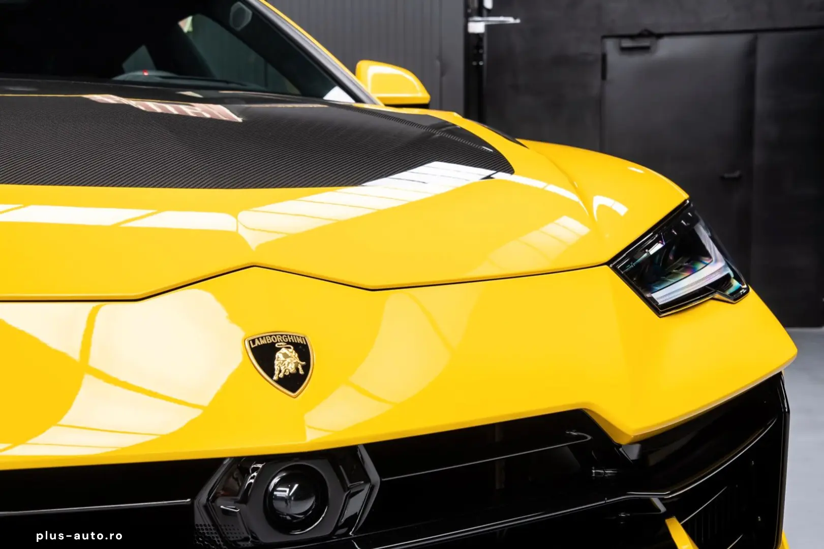 LAMBORGHINI Urus Performante  Carbon bonnet   B&O   Panorama
