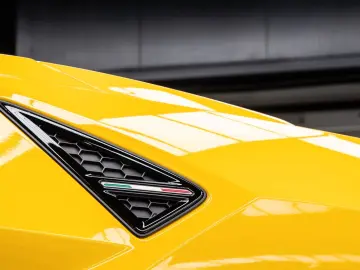 LAMBORGHINI Urus Performante  Carbon bonnet   B&O   Panorama