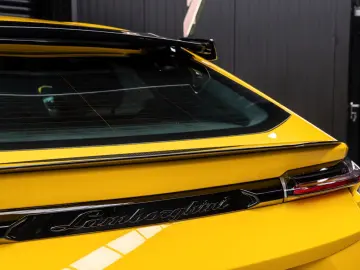 LAMBORGHINI Urus Performante  Carbon bonnet   B&O   Panorama