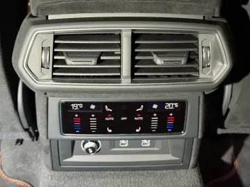 LAMBORGHINI Urus 4.0 V8 Performante PANO