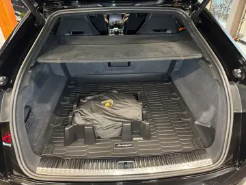 LAMBORGHINI Urus 4.0 V8 Performante PANO