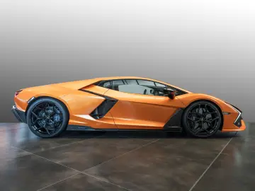 LAMBORGHINI Revuelto Ad Personam