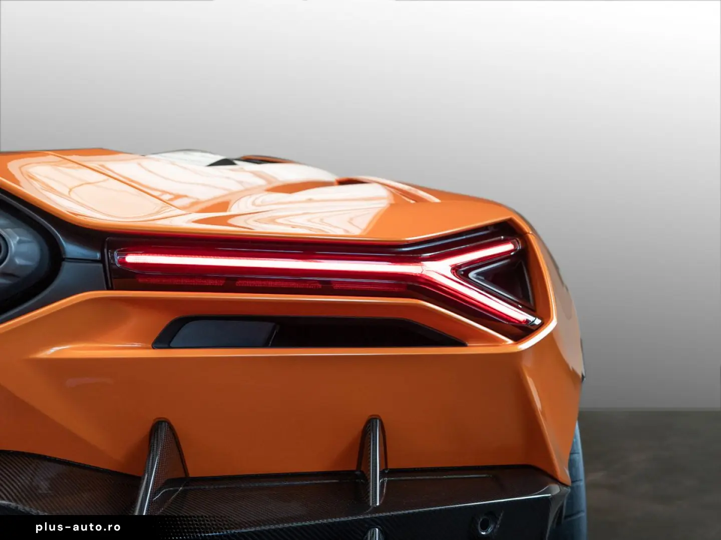 LAMBORGHINI Revuelto Ad Personam
