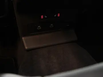 LAND ROVER Range Rover Velar D300 Dynamic SE