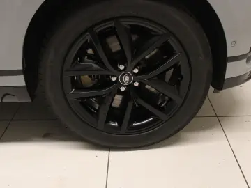 LAND ROVER Range Rover Velar D300 Dynamic SE