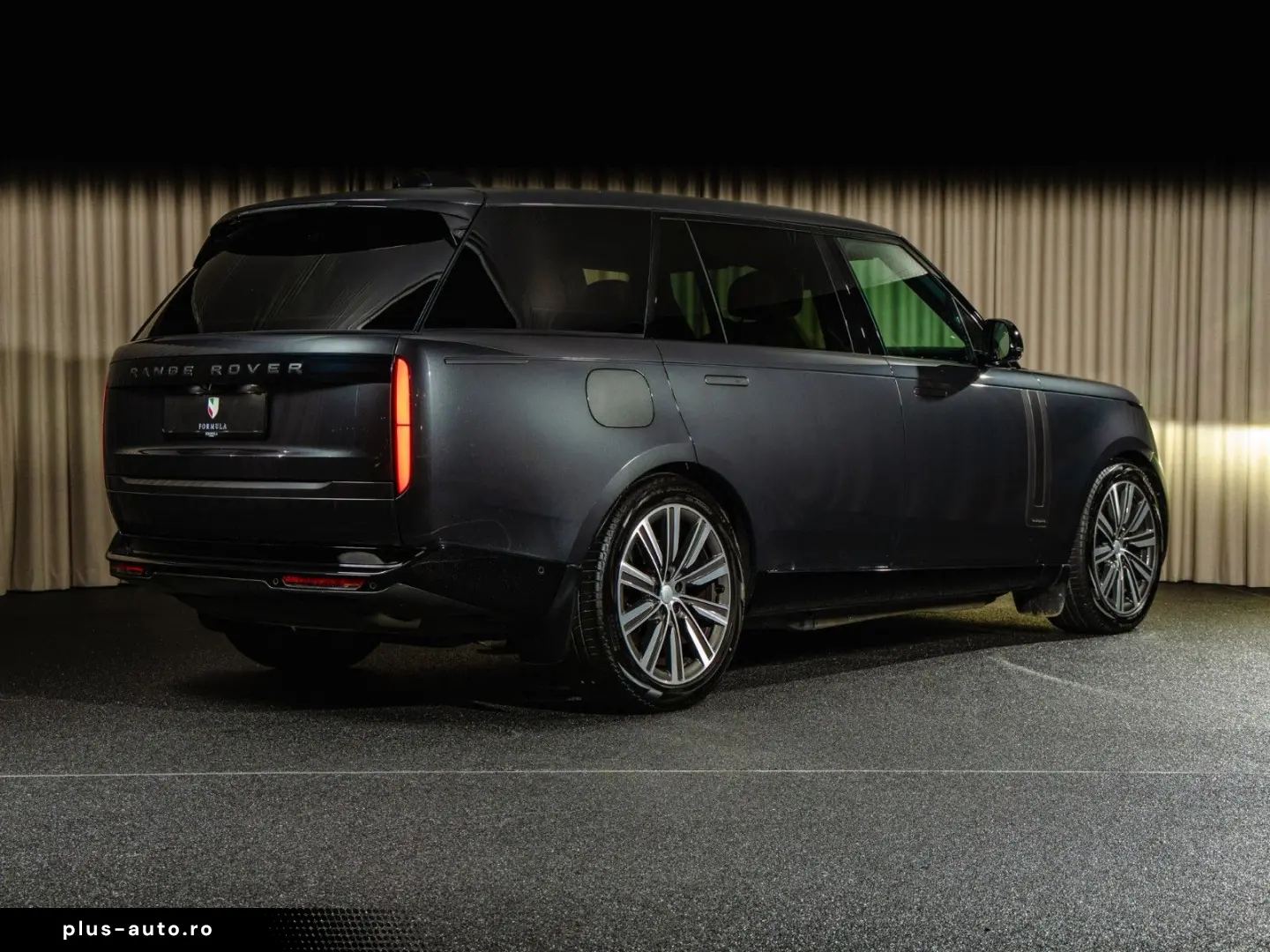 LAND ROVER Range Rover P460e Autobio. LWB  Signature  SVO