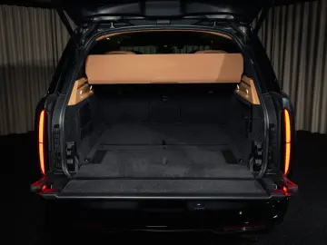 LAND ROVER Range Rover P460e Autobio. LWB  Signature  SVO