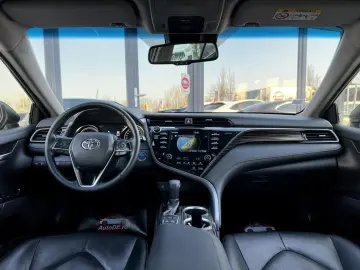 Toyota Camry Gen-Viii-2017