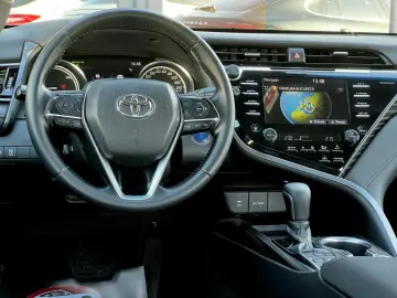 Toyota Camry Gen-Viii-2017