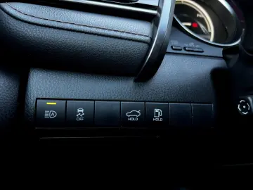 Toyota Camry Gen-Viii-2017