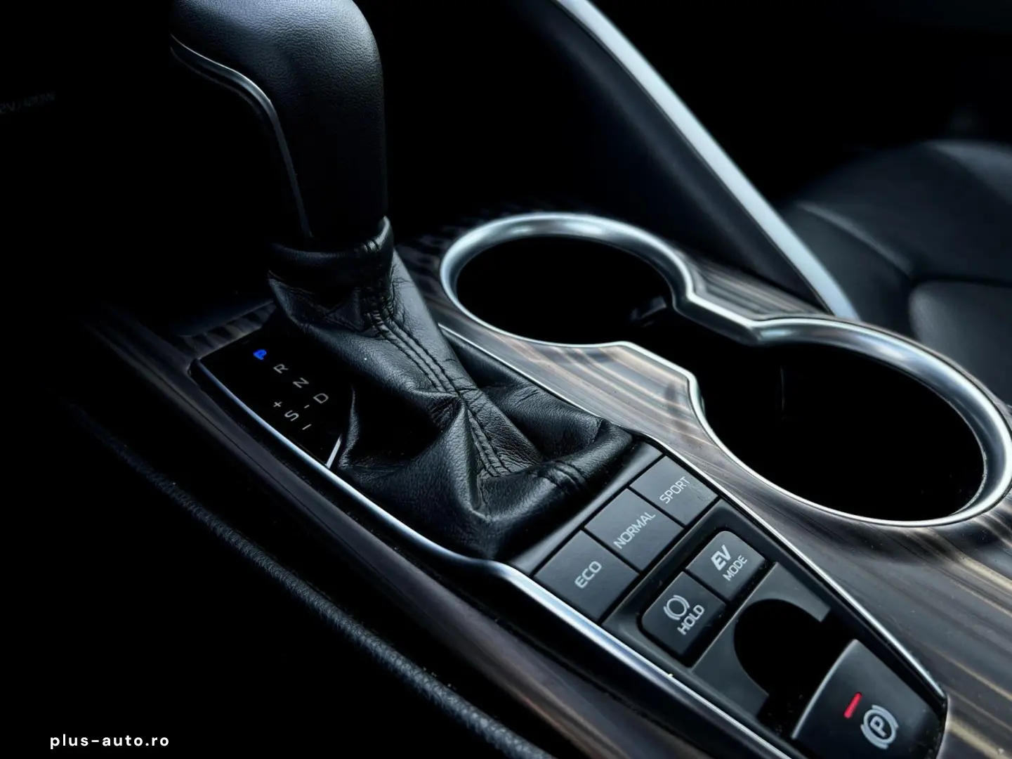 Toyota Camry Gen-Viii-2017